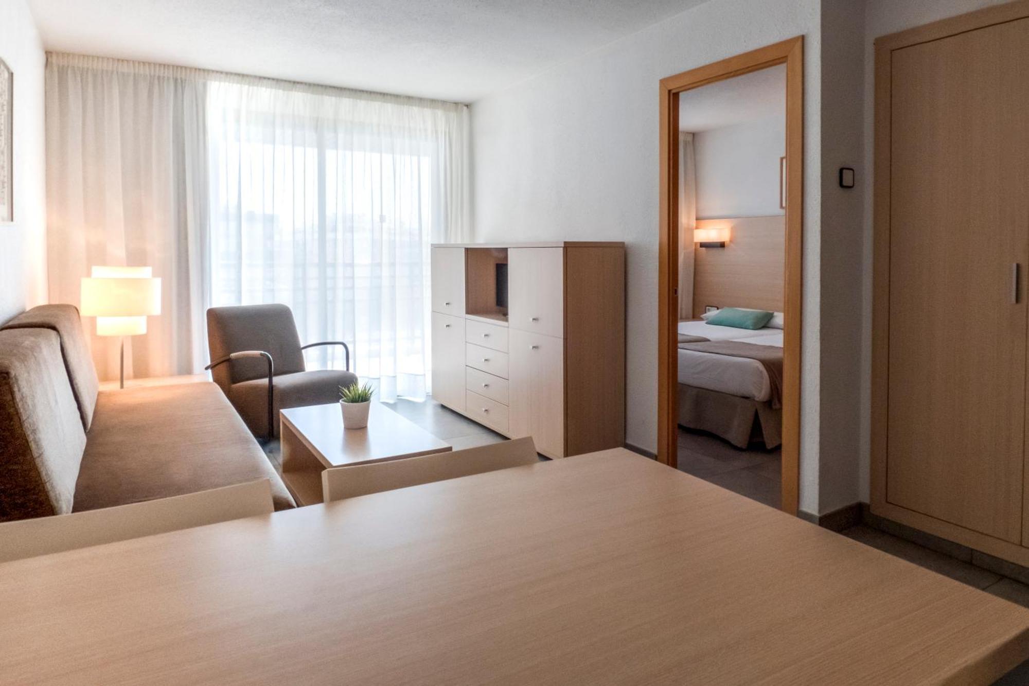 One-Bedroom Apartment 2